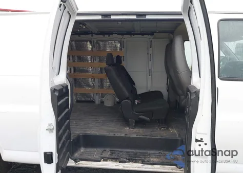 2020 Chevrolet Express Cargo Rwd 2500 Extended Wheelbase Wt from USA, damaged, VIN 1GCWGBFP6L1239203